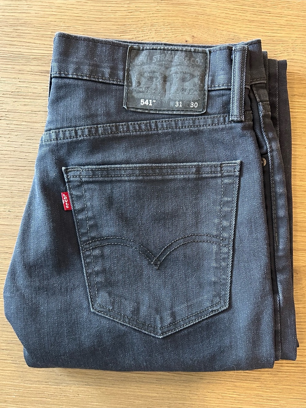 Levi's 541 Men's Slim Straight Jeans - Charcoal Gray Athletic Taper Fit